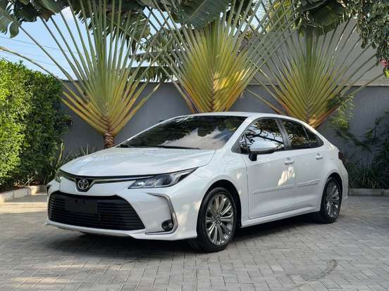 TOYOTA-COROLLA-2021
