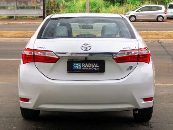 TOYOTA-COROLLA-2.0 XEI 16V FLEX 4P AUTOMÁTICO TOYOTA-COROLLA-2015