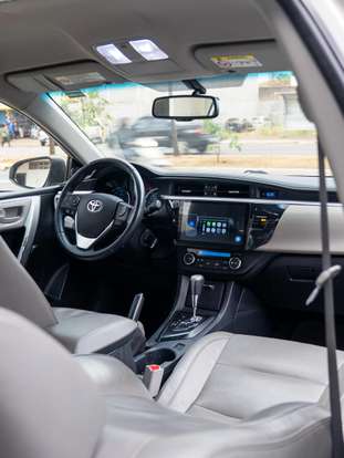 TOYOTA-COROLLA-2015