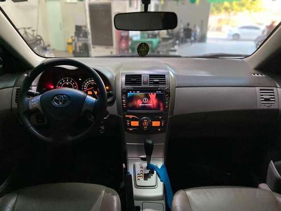 TOYOTA-COROLLA-2010