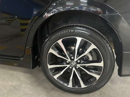 TOYOTA-COROLLA-2018
