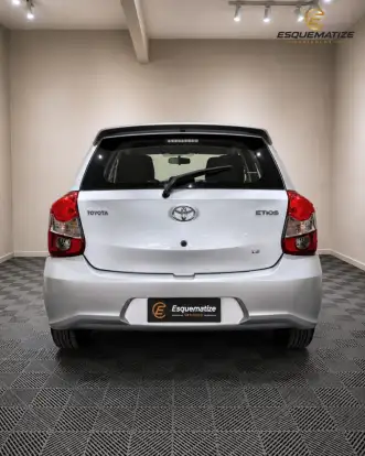 TOYOTA-ETIOS-2019