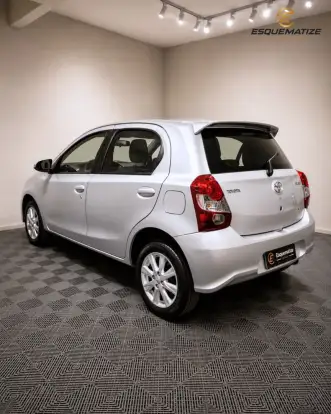TOYOTA-ETIOS-2019