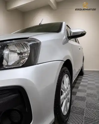 TOYOTA-ETIOS-2019