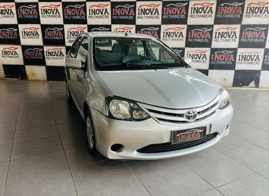TOYOTA-ETIOS-2013