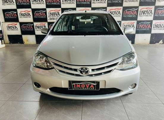 TOYOTA-ETIOS-2013