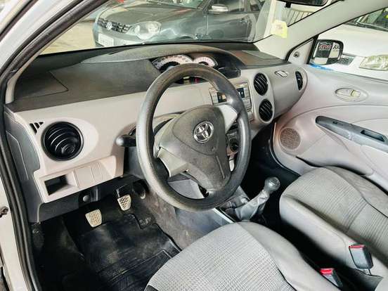 TOYOTA-ETIOS-1.3 16V FLEX 4P MANUAL TOYOTA-ETIOS-2013