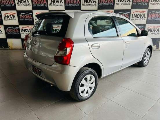 TOYOTA-ETIOS-1.3 16V FLEX 4P MANUAL TOYOTA-ETIOS-2013