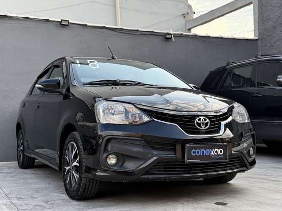 TOYOTA-ETIOS-1.5 PLATINUM SEDAN 16V FLEX 4P AUTOMÁTICO TOYOTA-ETIOS-2017