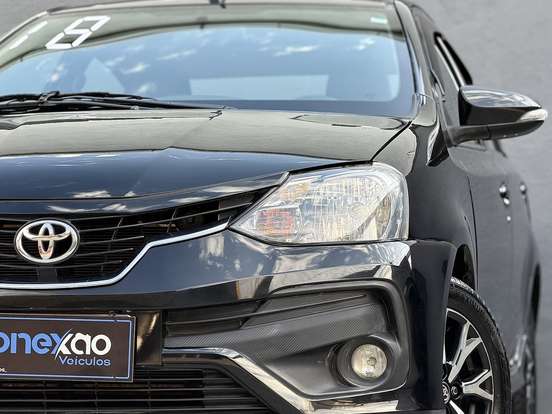 TOYOTA-ETIOS-1.5 PLATINUM SEDAN 16V FLEX 4P AUTOMÁTICO TOYOTA-ETIOS-2017