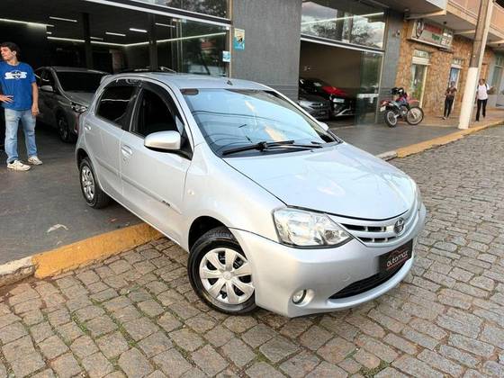 TOYOTA ETIOS 1.5 XS 16V FLEX 4P MANUAL