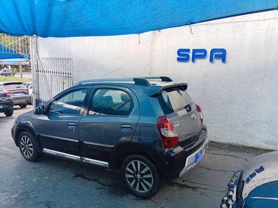TOYOTA-ETIOS CROSS-2014