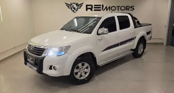 TOYOTA HILUX 2.7 SRV 4X2 CD 16V FLEX 4P AUTOMÁTICO TOYOTA HILUX 2.7 SRV 4X2 CD 16V FLEX 4P AUTOMÁTICO