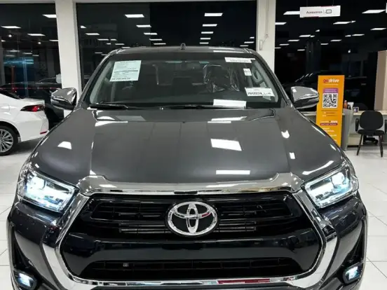 TOYOTA-HILUX-2.8 D-4D TURBO DIESEL CD SRV 4X4 AUTOMÁTICO TOYOTA-HILUX-2026