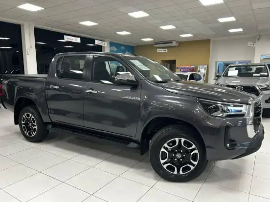 TOYOTA-HILUX-2026