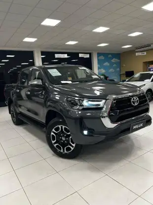TOYOTA-HILUX-2.8 D-4D TURBO DIESEL CD SRV 4X4 AUTOMÁTICO TOYOTA-HILUX-2026