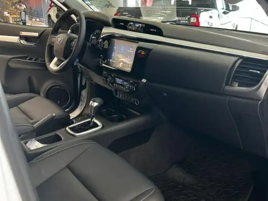 TOYOTA-HILUX-2.8 D-4D TURBO DIESEL CD SRV 4X4 AUTOMÁTICO TOYOTA-HILUX-2026