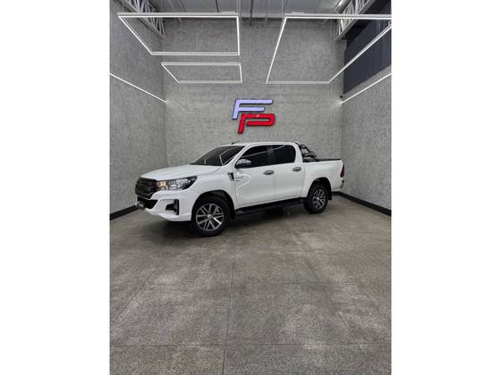 TOYOTA HILUX 2.7 SRV 4X2 CD 16V FLEX 4P AUTOMÁTICO