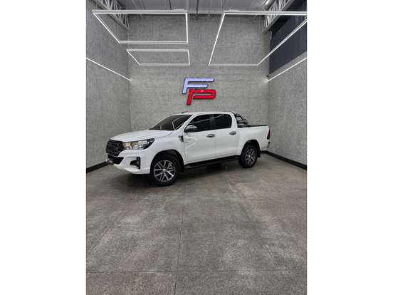 TOYOTA-HILUX-2.7 SRV 4X2 CD 16V FLEX 4P AUTOMÁTICO TOYOTA-HILUX-2018