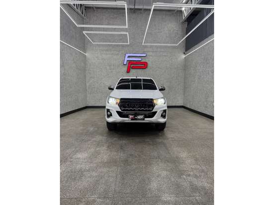 TOYOTA-HILUX-2.7 SRV 4X2 CD 16V FLEX 4P AUTOMÁTICO TOYOTA-HILUX-2018