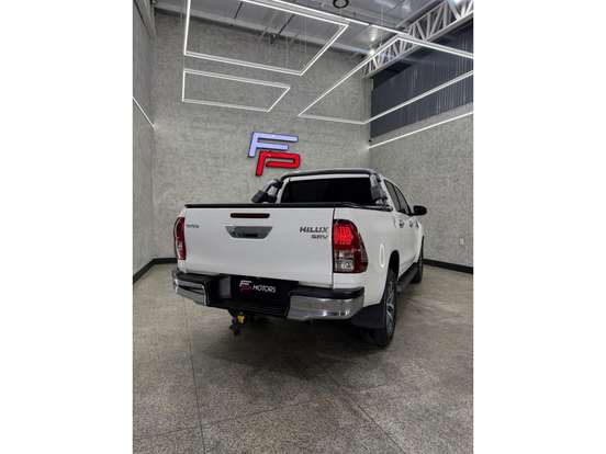 TOYOTA-HILUX-2018