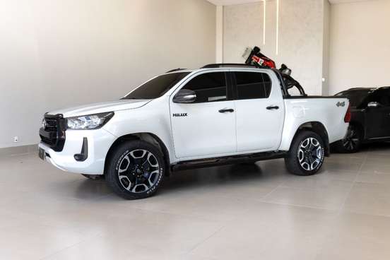 TOYOTA-HILUX-2.8 D-4D TURBO DIESEL CD POWER PACK 4X4 MANUAL TOYOTA-HILUX-2024