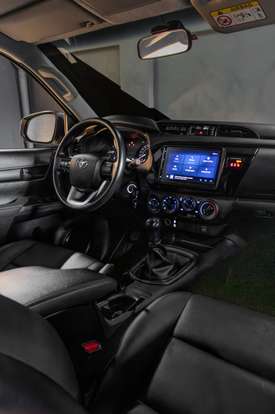 TOYOTA-HILUX-2024