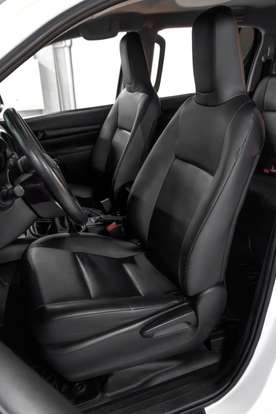 TOYOTA-HILUX-2.8 D-4D TURBO DIESEL CD POWER PACK 4X4 MANUAL TOYOTA-HILUX-2024