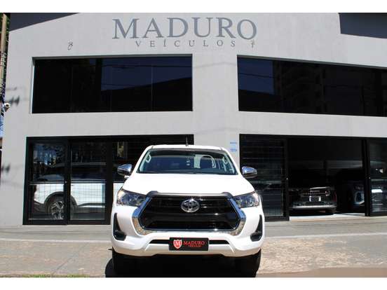 TOYOTA-HILUX-2.8 D-4D TURBO DIESEL CD POWER PACK 4X4 MANUAL TOYOTA-HILUX-2024