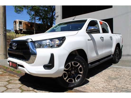 TOYOTA-HILUX-2.8 D-4D TURBO DIESEL CD POWER PACK 4X4 MANUAL TOYOTA-HILUX-2024