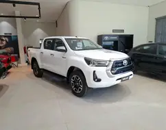 TOYOTA HILUX 2.8 D-4D TURBO DIESEL CD SRV 4X4 AUTOMÁTICO TOYOTA HILUX 2.8 D-4D TURBO DIESEL CD SRV 4X4 AUTOMÁTICO