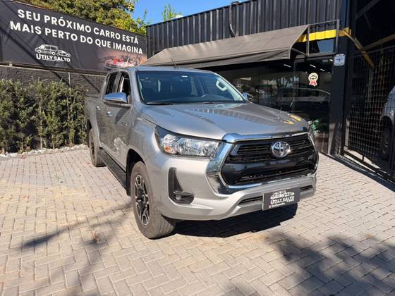 TOYOTA HILUX 2.8 D-4D TURBO DIESEL CD SRV 4X4 AUTOMÁTICO