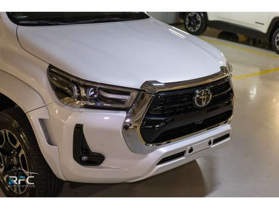 TOYOTA-HILUX-2.8 D-4D TURBO DIESEL CD SRX PLUS 4X4 AUTOMÁTICO TOYOTA-HILUX-2026