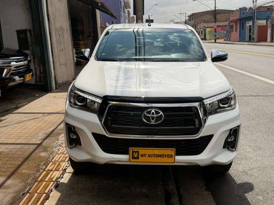 TOYOTA-HILUX-2.8 SRX 4X4 CD 16V DIESEL 4P AUTOMÁTICO TOYOTA-HILUX-2018