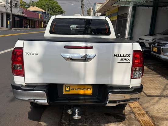 TOYOTA-HILUX-2.8 SRX 4X4 CD 16V DIESEL 4P AUTOMÁTICO TOYOTA-HILUX-2018