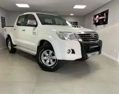 TOYOTA HILUX 3.0 SRV 4X4 CD 16V TURBO INTERCOOLER DIESEL 4P AUTOMÁTICO TOYOTA HILUX 3.0 SRV 4X4 CD 16V TURBO INTERCOOLER DIESEL 4P AUTOMÁTICO