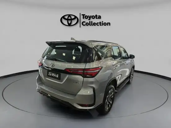TOYOTA-HILUX SW4-2025