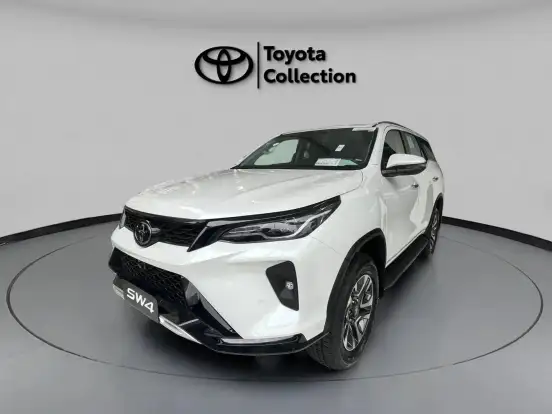 TOYOTA-HILUX SW4-2.8 D-4D TURBO DIESEL SRX PLATINUM 7L 4X4 AUTOMÁTICO TOYOTA-HILUX SW4-2025