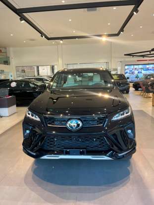TOYOTA-HILUX SW4-2026