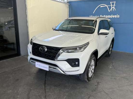 TOYOTA-HILUX SW4-2021