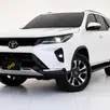 TOYOTA HILUX SW4 2.8 D-4D TURBO DIESEL SRX PLATINUM 7L 4X4 AUTOMÁTICO TOYOTA HILUX SW4 2.8 D-4D TURBO DIESEL SRX PLATINUM 7L 4X4 AUTOMÁTICO