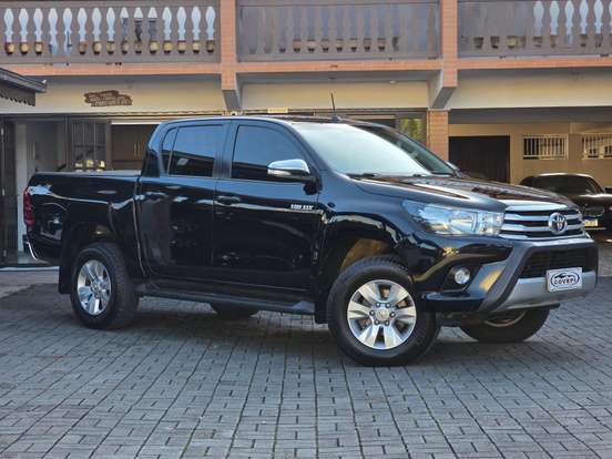 TOYOTA-HILUX SW4-2.8 SRX 4X4 16V TURBO INTERCOOLER DIESEL 4P AUTOMÁTICO TOYOTA-HILUX SW4-2015