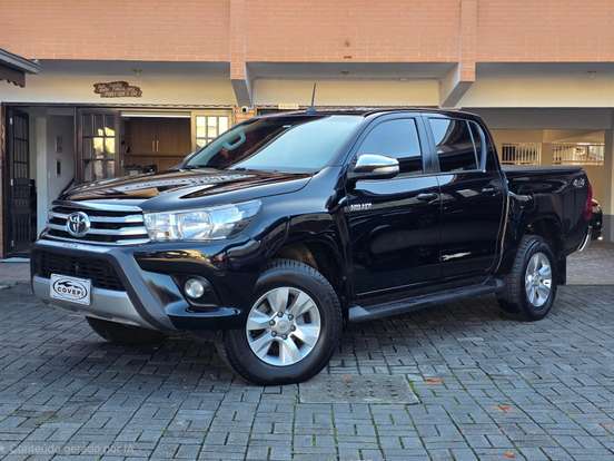 TOYOTA-HILUX SW4-2.8 SRX 4X4 16V TURBO INTERCOOLER DIESEL 4P AUTOMÁTICO TOYOTA-HILUX SW4-2015