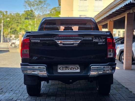 TOYOTA-HILUX SW4-2.8 SRX 4X4 16V TURBO INTERCOOLER DIESEL 4P AUTOMÁTICO TOYOTA-HILUX SW4-2015
