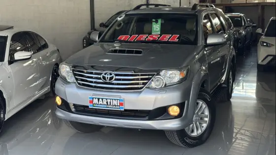 TOYOTA HILUX SW4 3.0 SRV 4X4 16V TURBO INTERCOOLER DIESEL 4P AUTOMÁTICO