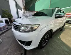 TOYOTA HILUX SW4 3.0 SRV 4X4 16V TURBO INTERCOOLER DIESEL 4P AUTOMÁTICO TOYOTA HILUX SW4 3.0 SRV 4X4 16V TURBO INTERCOOLER DIESEL 4P AUTOMÁTICO