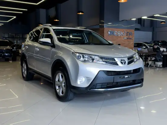 TOYOTA-RAV4-2.0 4X4 16V GASOLINA 4P AUTOMÁTICO TOYOTA-RAV4-2014