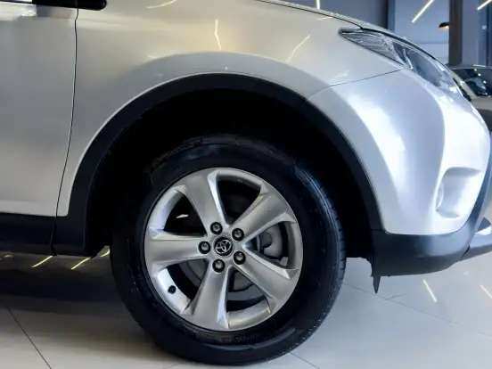 TOYOTA-RAV4-2.0 4X4 16V GASOLINA 4P AUTOMÁTICO TOYOTA-RAV4-2014