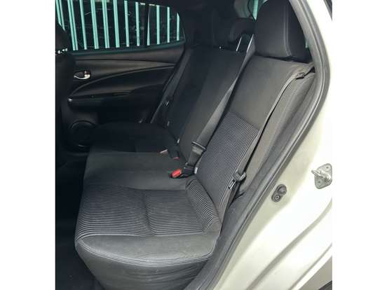 TOYOTA-YARIS-2019