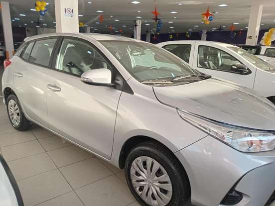 TOYOTA-YARIS-2024